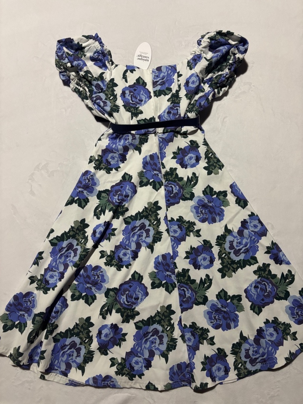Unique Vintage Ohara Swing Dress in Winter Floral - Picture 8 of 8